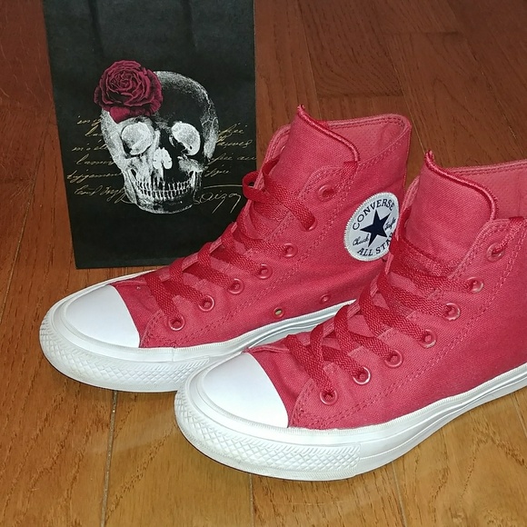 bright red converse